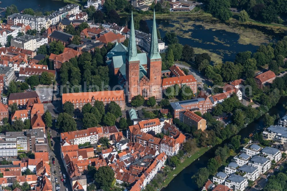 Lübeck from above - Church building of the cathedral of on Muehlendamm in the district Altstadt in Luebeck in the state Schleswig-Holstein, Germany