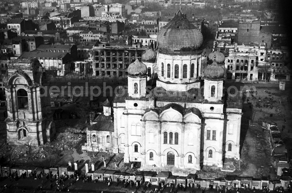 Novocherkassk from above - Church building of the cathedral of on street Yermaka Prospekt in Novocherkassk in Oblast Rostow, Russia