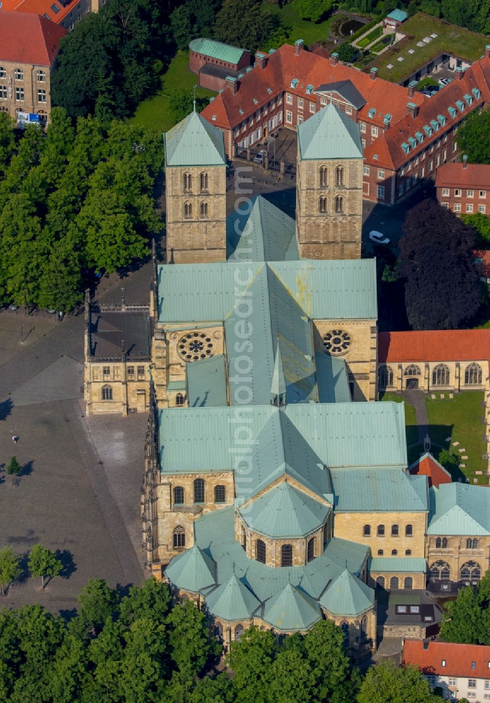 Münster from above - Church building of the cathedral of St.-Paulus-Dom in Muenster in the state North Rhine-Westphalia