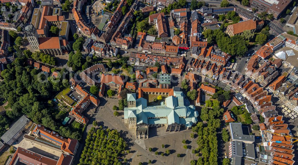 Münster from the bird's eye view: Kathedrale St.-Paulus-Dom on place Domplatz in Muenster in the state North Rhine-Westphalia, Germany