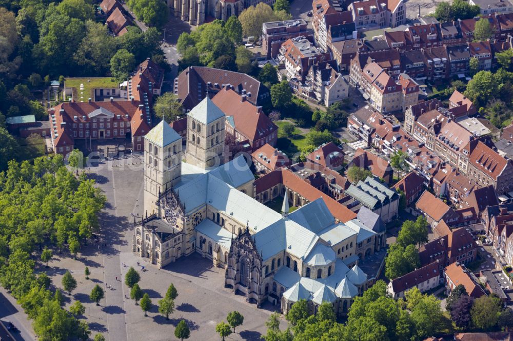 Münster from above - Kathedrale St.-Paulus-Dom on place Domplatz in Muenster in the state North Rhine-Westphalia, Germany