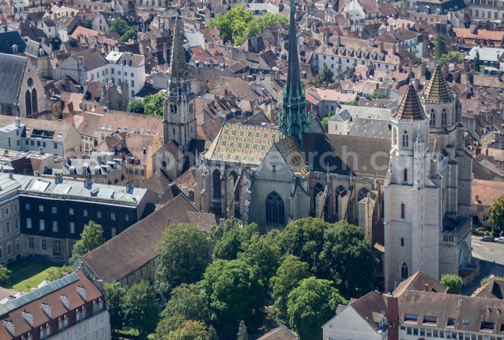 Aerial photograph Dijon - Church building of the cathedral of Saint-Benigne in Dijon in Bourgogne Franche-Comte, France