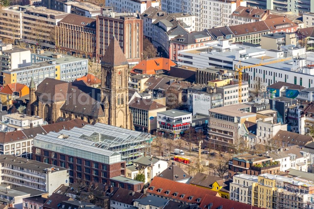 Aerial photograph Oberhausen - Church building Katholische Kirche on Altmarkt and Jobcenter Oberhausen on Marktstrasse in Oberhausen in the state North Rhine-Westphalia, Germany