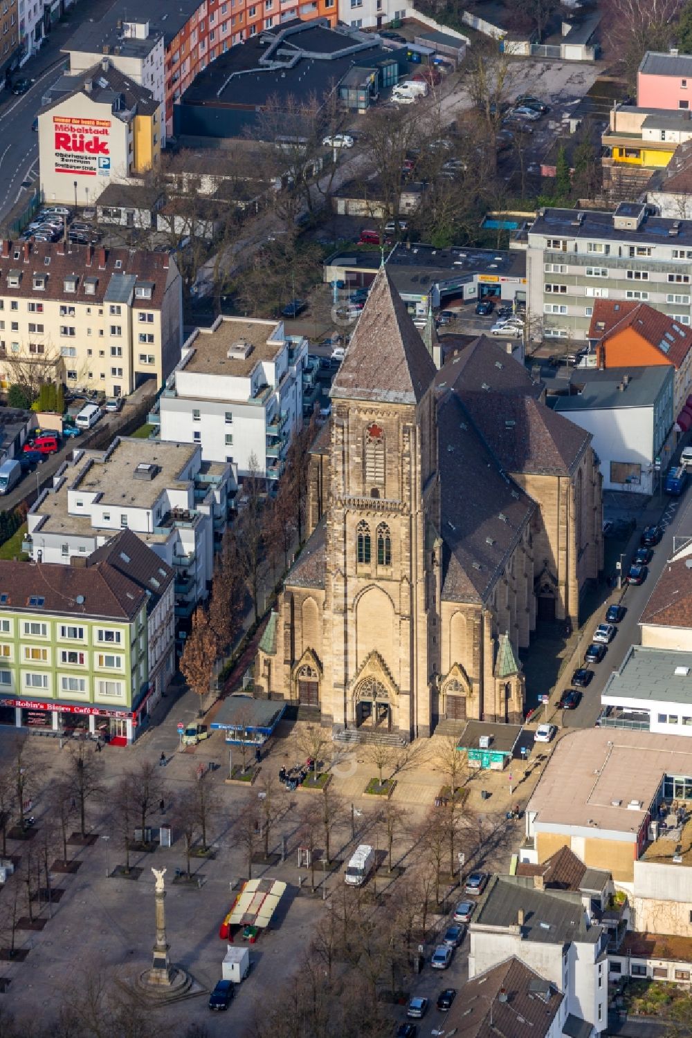 Oberhausen from above - Church building Katholische Kirche on Altmarkt and Jobcenter Oberhausen on Marktstrasse in Oberhausen in the state North Rhine-Westphalia, Germany