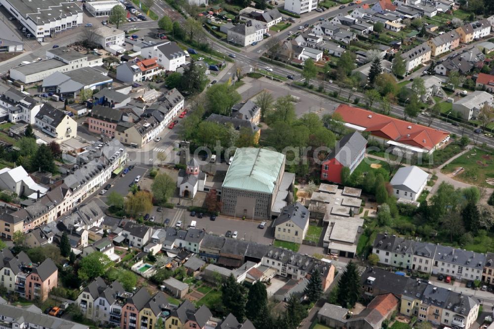 Aerial photograph Trier - Catholic kindergarten Heiligkreuz in the district of Trier-South in Trier in Rhineland-Palatinate