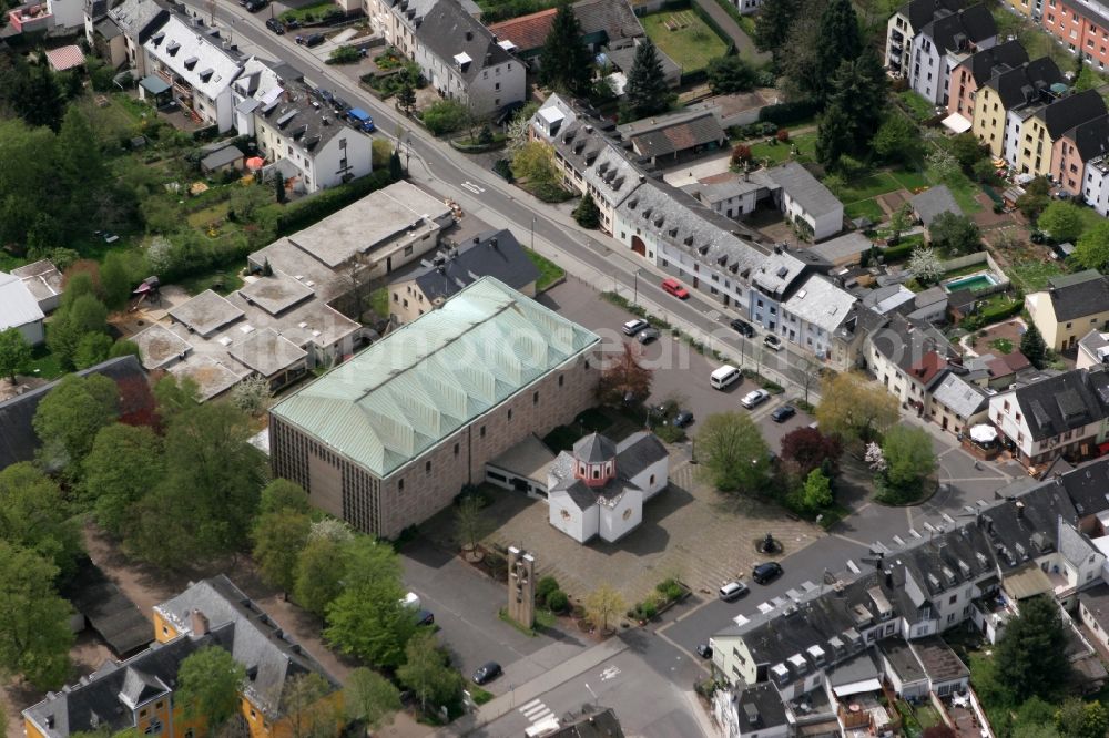 Aerial photograph Trier - Catholic kindergarten Heiligkreuz in the district of Trier-South in Trier in Rhineland-Palatinate