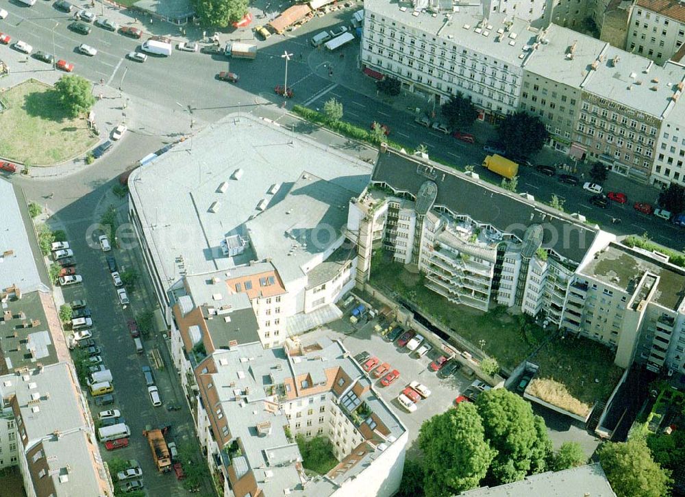 Berlin - Kreuzberg from the bird's eye view: Kaufhaus FOX am Cottbusser Damm 1 in Berlin - Kreuzberg.