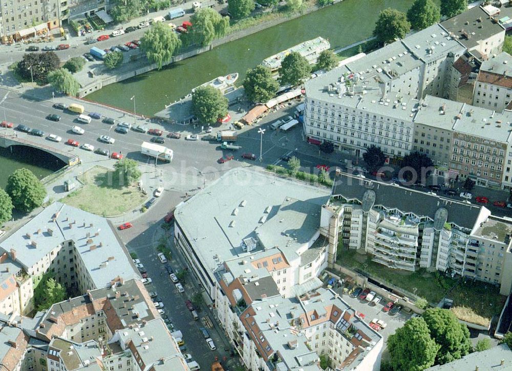 Berlin - Kreuzberg from above - Kaufhaus FOX am Cottbusser Damm 1 in Berlin - Kreuzberg.