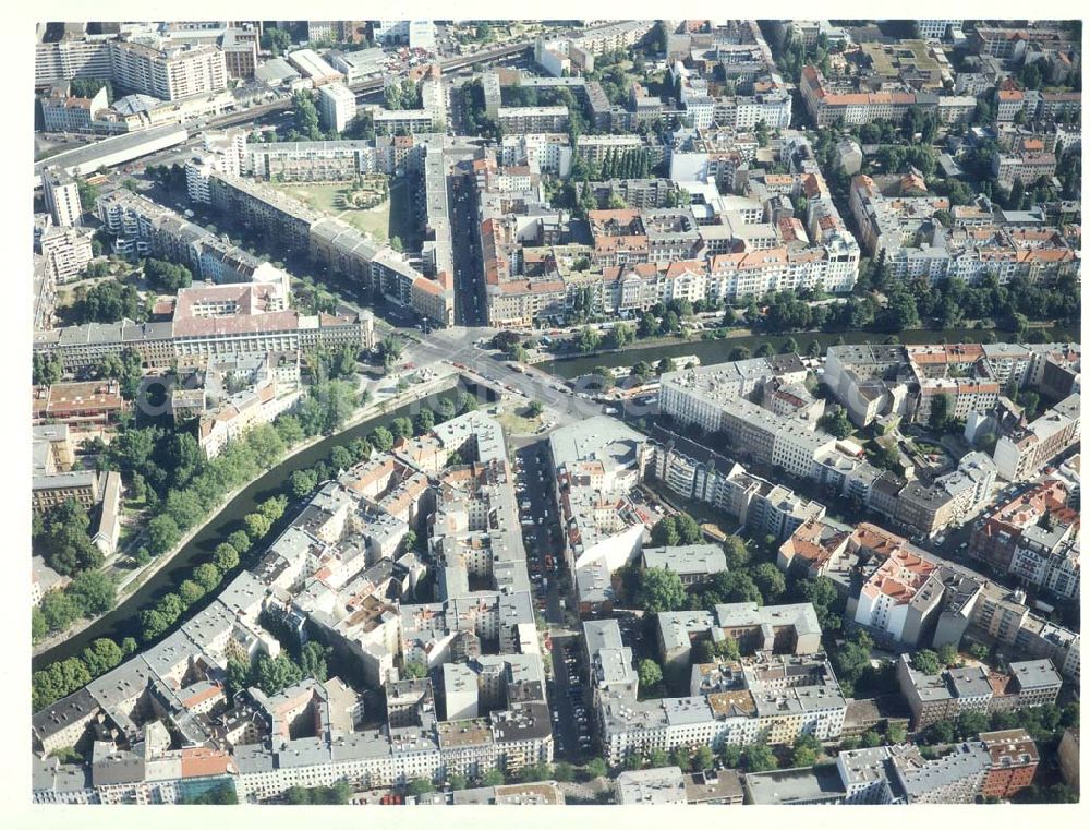 Berlin - Kreuzberg from the bird's eye view: Kaufhaus FOX am Cottbusser Damm 1 in Berlin - Kreuzberg.