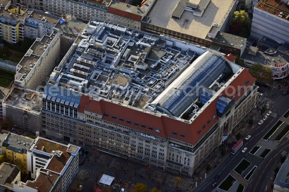 Aerial image Berlin - KaDeWe ( Kaufhaus des Westens ) at Tauentzienstrasse at Wittenberg Platz in Berlin - Schoeneberg. The world-famous department store is a operated by the Nicolas Berggruen Holdings GmbH