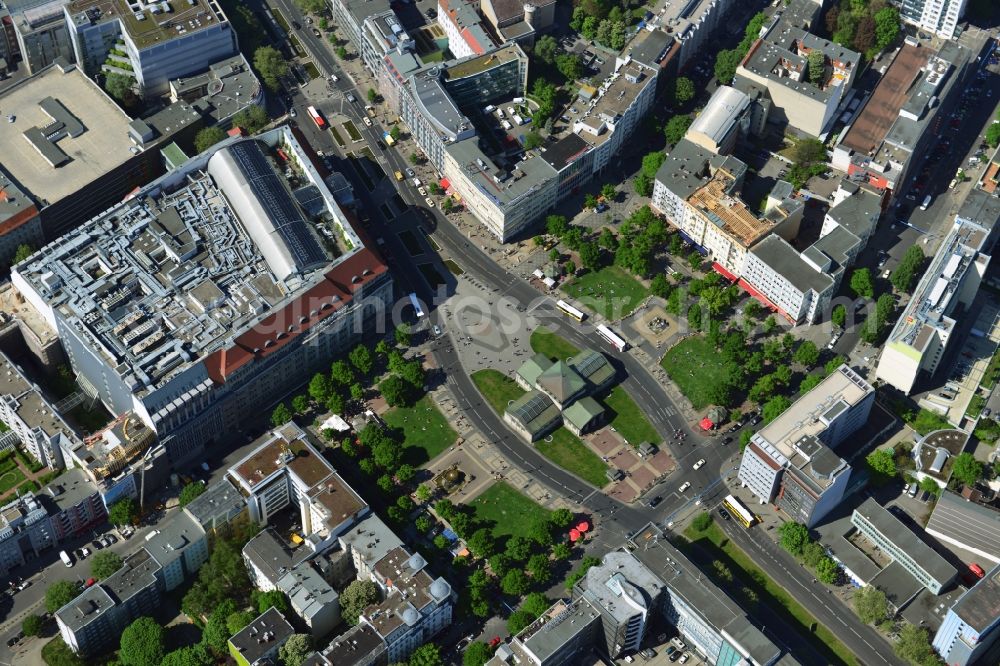 Aerial image Berlin - KaDeWe ( Kaufhaus des Westens ) at Tauentzienstrasse at Wittenberg Platz in Berlin - Schoeneberg. The world-famous department store is a operated by the Nicolas Berggruen Holdings GmbH