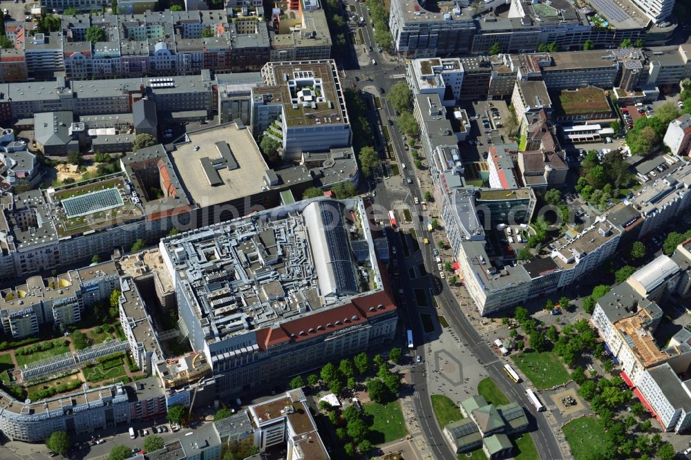 Aerial photograph Berlin - KaDeWe ( Kaufhaus des Westens ) at Tauentzienstrasse at Wittenberg Platz in Berlin - Schoeneberg. The world-famous department store is a operated by the Nicolas Berggruen Holdings GmbH