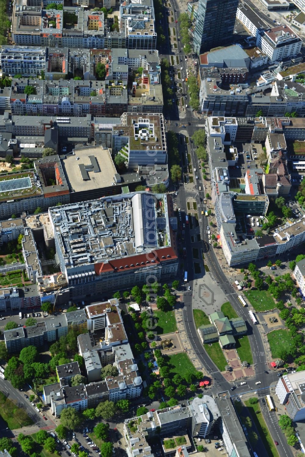 Berlin from above - KaDeWe ( Kaufhaus des Westens ) at Tauentzienstrasse at Wittenberg Platz in Berlin - Schoeneberg. The world-famous department store is a operated by the Nicolas Berggruen Holdings GmbH