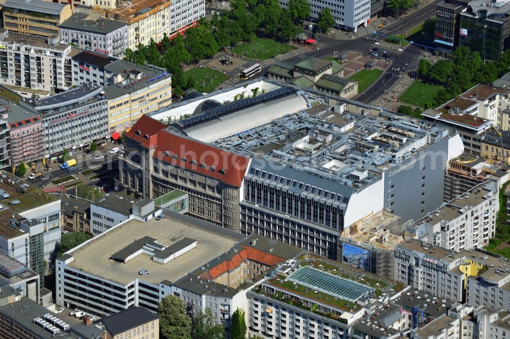 Aerial photograph Berlin - KaDeWe ( Kaufhaus des Westens ) at Tauentzienstrasse at Wittenberg Platz in Berlin - Schoeneberg. The world-famous department store is a operated by the Nicolas Berggruen Holdings GmbH