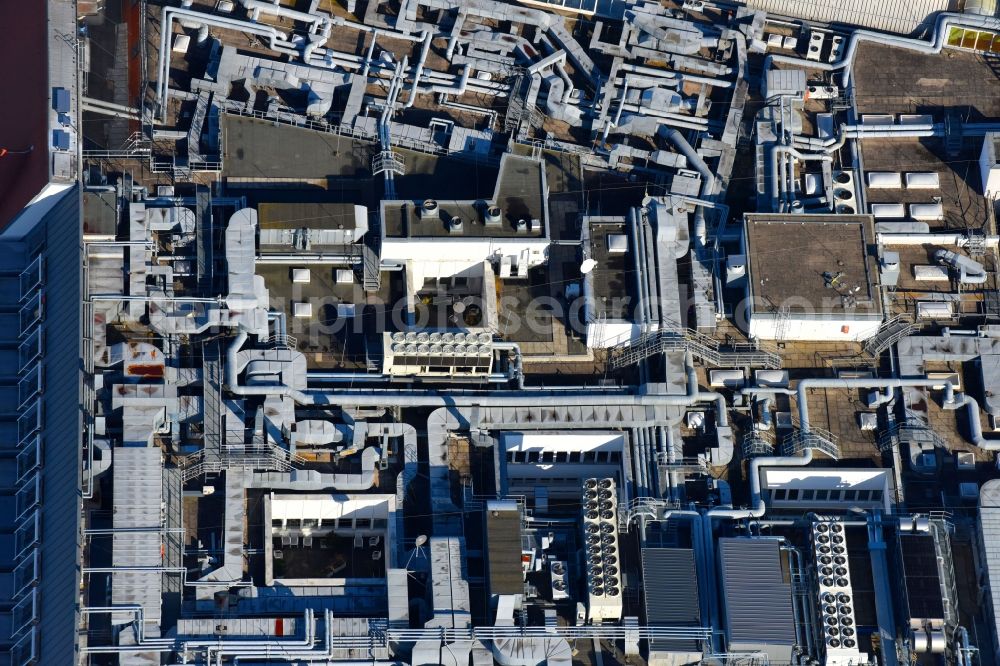 Berlin from the bird's eye view: KaDeWe Kaufhaus des Westens at Tauentzienstrasse at Wittenberg Platz in Berlin - Schoeneberg. The world-famous department store is a operated by the Nicolas Berggruen Holdings GmbH