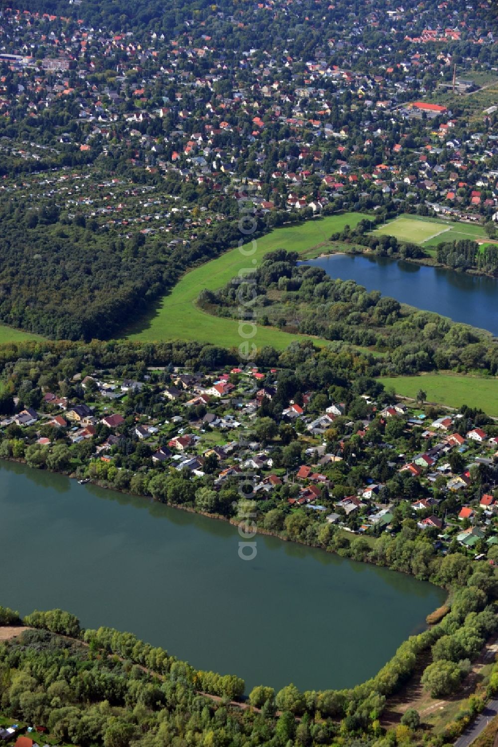 Aerial photograph Berlin OT Kaulsdorf - View of the lakes Kaulsdorf in Berlin