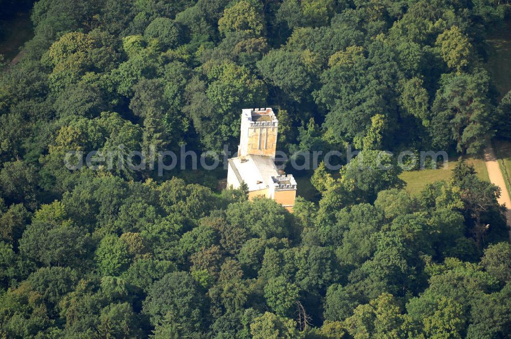 Berlin from above - Blick auf das Kavaliershaus auf der Pfaueninsel in der Havel bei Berlin. Die unter Naturschutz stehenden Insel ist ein Landschaftspark und wurde von der UNESCO als Weltkulturerbe ausgezeichnet. Sie gehört zur Stiftung Preußische Schlösser und Gärten Berlin-Brandenburg,