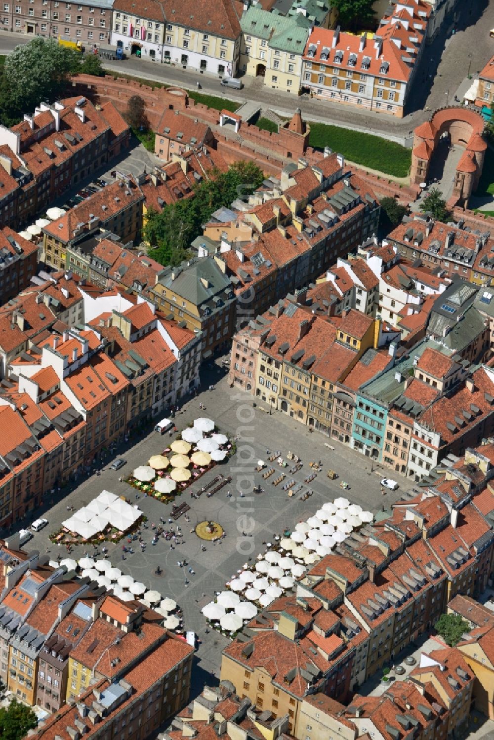 Aerial image Warschau - Center of the historic Warsaw Old Town of Warsaw in Poland. The old town houses and streets on the market square were rebuilt largely true to the original and are a World Heritage Site by UNESCO