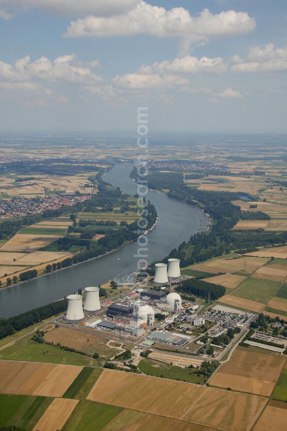 Biblis from above - Blick auf das Kernkraftwerk in Biblis. Nuclear power station Biblis.