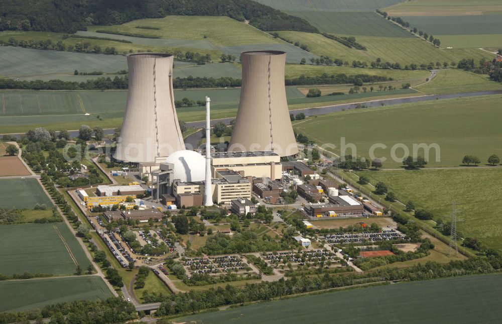 Grohnde from above - Kernkraftwerk KKW / Atomkraftwerk AKW Grohnde KWG an der Weser in Niedersachsen. Nuclear power station NPS / atomic plant Grohnde at the Weser river in Lower Saxony.