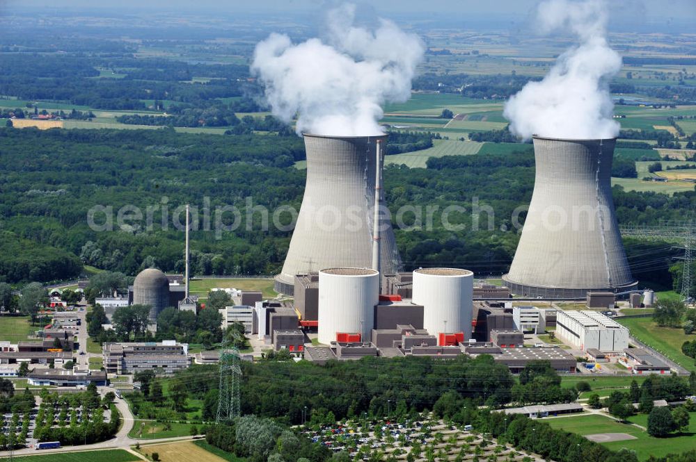 Aerial photograph Gundremmingen - Kernkraftwerk KKW / Atomkraftwerk AKW Gundremmingen KGG bzw. KRB an der Donau in Bayern. Betreiber ist die Kernkraftwerk Gundremmingen GmbH (KGG). Nuclear power station NPS / atomic plant Gundremmingen at the Donau river in Bavaria.