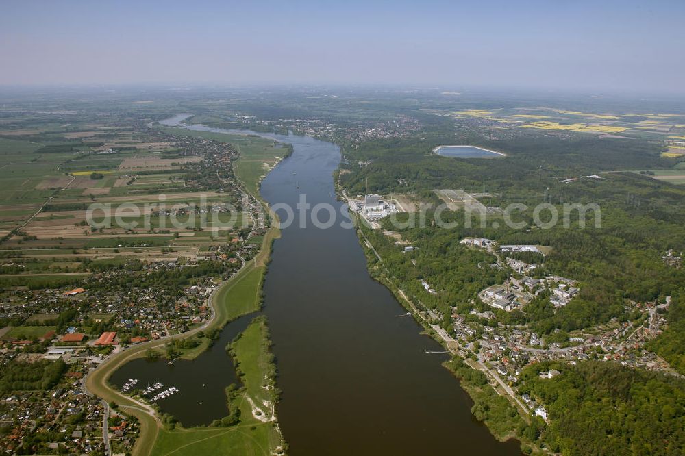 KRÜMMEL / GEESTHACHT from above - Blick auf das Kernkraftwerk Krümmel / Geesthacht in Schleswig-Holstein. Nuclear power station Krümmel / Geesthacht.