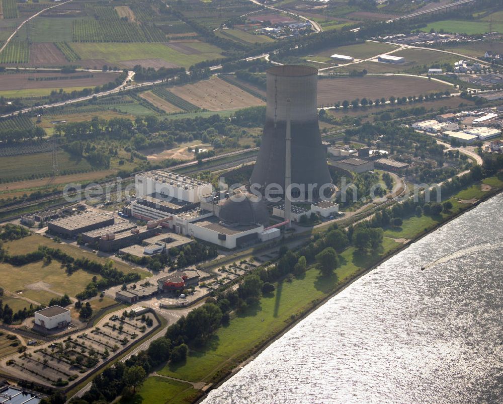 Mülheim-Kärlich from above - Kernkraftwerk KKW / Atomkraftwerk AKW Mülheim-Kärlich am Rhein in Rheinland-Pfalz. Das Kernkraftwerk war wegen fehlerhaften Baugenehmigungen in den 80er Jahren nur 2 Jahre am Netz. Nuclear power station NPS / atomic plant Muelheim-Kaerlich at the Rhine river in Rhineland-Palatinate.