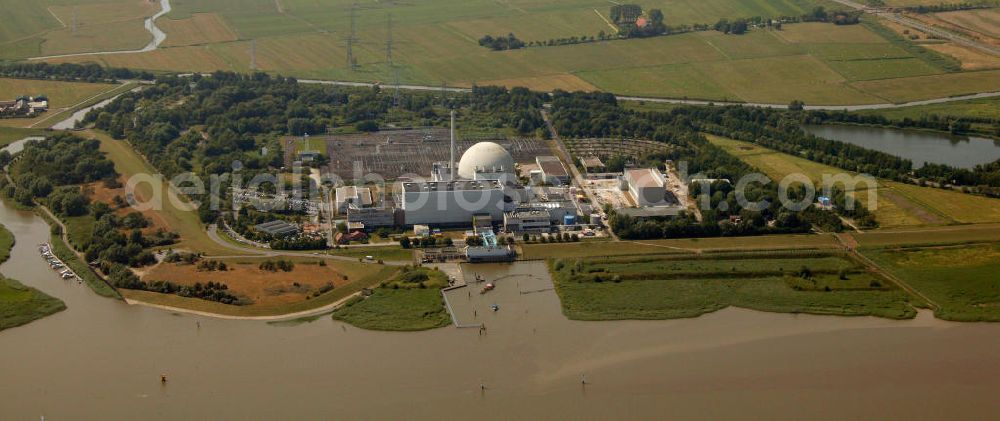 Stadland from above - Kernkraftwerk KKW / Atomkraftwerk AKW Unterweser KKU an der Weser in Niedersachsen. Nuclear power station NPS / atomic plant Unterweser at the Weser river in Lower Saxony.