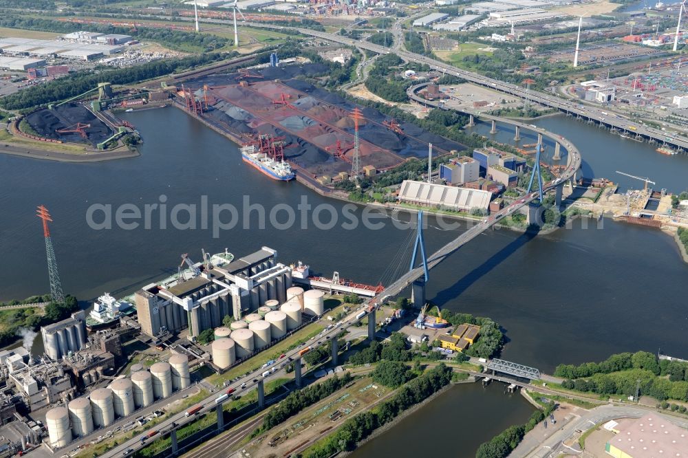 Aerial photograph Hamburg - Koehlbrand bridge over the Rugenberg harbour in Hamburg-Mitte / Waltershof. A project of the Hamburg Port Authority HPA