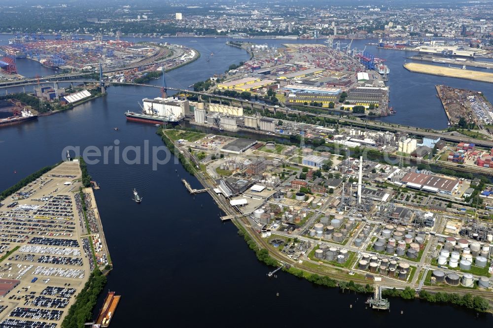 Aerial photograph Hamburg - Koehlbrand bridge over the Rugenberg harbour in Hamburg-Mitte / Waltershof. A project of the Hamburg Port Authority HPA