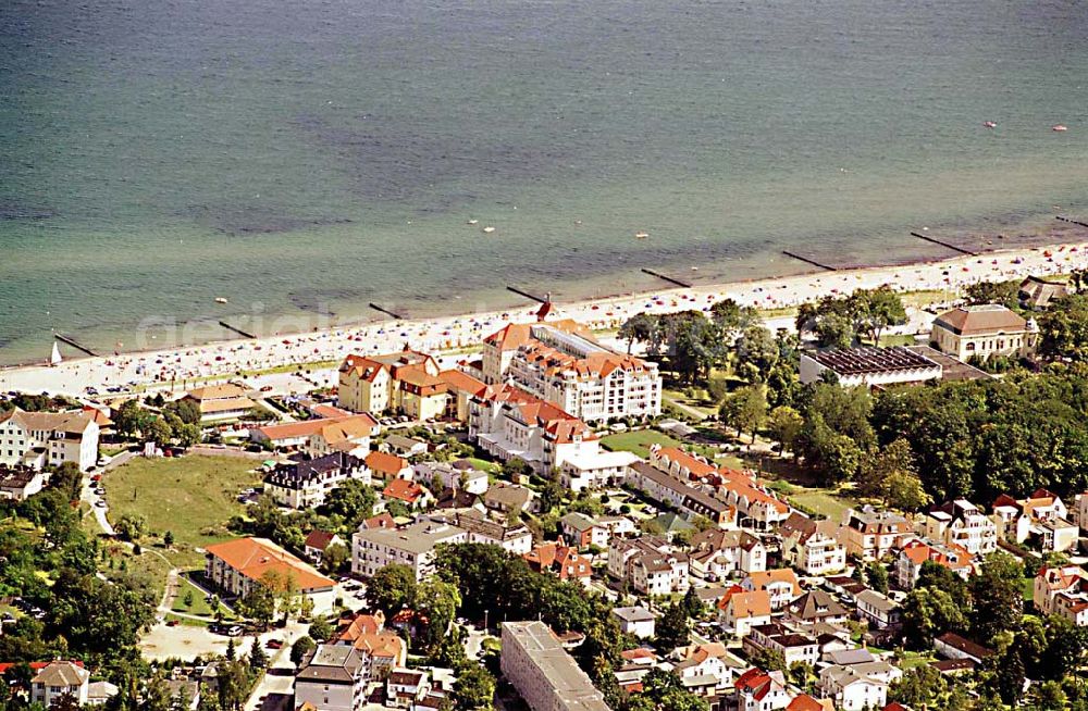 Aerial image Kühlungsborn / Mecklenburg Vorpommern - Kühlungsborn in Mecklenburg Vorpommern Hotelneubaukomplex Appartemnethaus Meeresblick Ostseeallee 45 18225 Ostseebad Kühlingsborn KONTAKT: Karin & Peter Kreye Kirchhofstr. 5A 212 55 Tostedt wochentags von 9:00 bis 16:00 Uhr Telefon: 040 358 99 14 Fax: 040 358 99 17 Mail: Pkreye@t-online.de ab 19:00 Uhr und am Wochenende Telefon: 04182 6822 Fax: 04182 291410 Mail: Pkreye@t-online.de