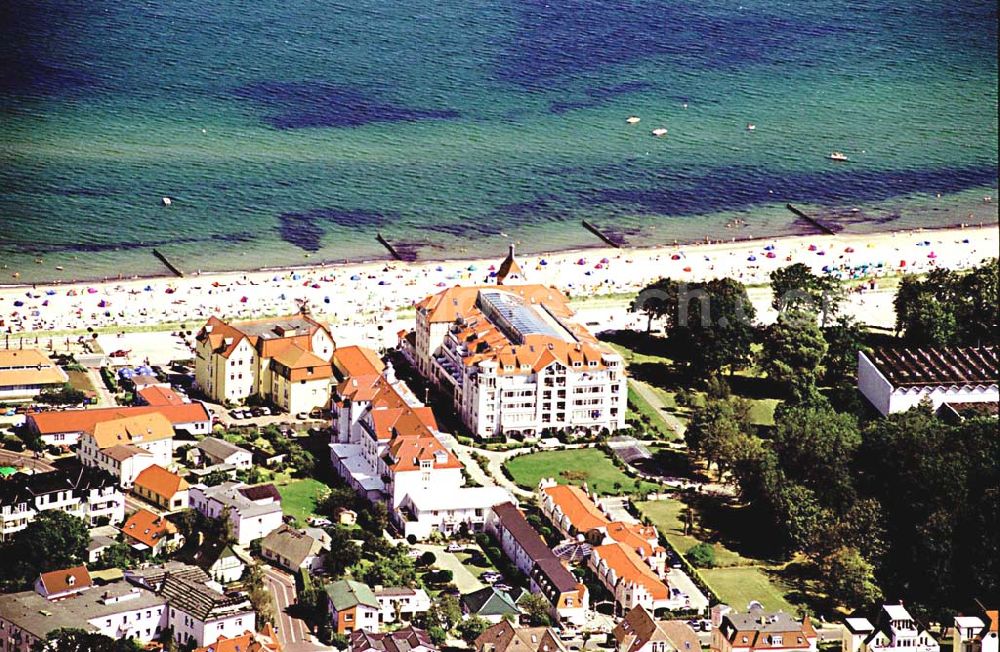 Aerial photograph Kühlungsborn / Mecklenburg Vorpommern - Kühlungsborn in Mecklenburg Vorpommern Hotelneubaukomplex Appartemnethaus Meeresblick Ostseeallee 45 18225 Ostseebad Kühlingsborn KONTAKT: Karin & Peter Kreye Kirchhofstr. 5A 212 55 Tostedt wochentags von 9:00 bis 16:00 Uhr Telefon: 040 358 99 14 Fax: 040 358 99 17 Mail: Pkreye@t-online.de ab 19:00 Uhr und am Wochenende Telefon: 04182 6822 Fax: 04182 291410 Mail: Pkreye@t-online.de