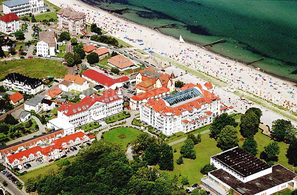 Aerial photograph Kühlungsborn / Mecklenburg Vorpommern - Kühlungsborn in Mecklenburg Vorpommern Hotelneubaukomplex Appartemnethaus Meeresblick Ostseeallee 45 18225 Ostseebad Kühlingsborn KONTAKT: Karin & Peter Kreye Kirchhofstr. 5A 212 55 Tostedt wochentags von 9:00 bis 16:00 Uhr Telefon: 040 358 99 14 Fax: 040 358 99 17 Mail: Pkreye@t-online.de ab 19:00 Uhr und am Wochenende Telefon: 04182 6822 Fax: 04182 291410 Mail: Pkreye@t-online.de