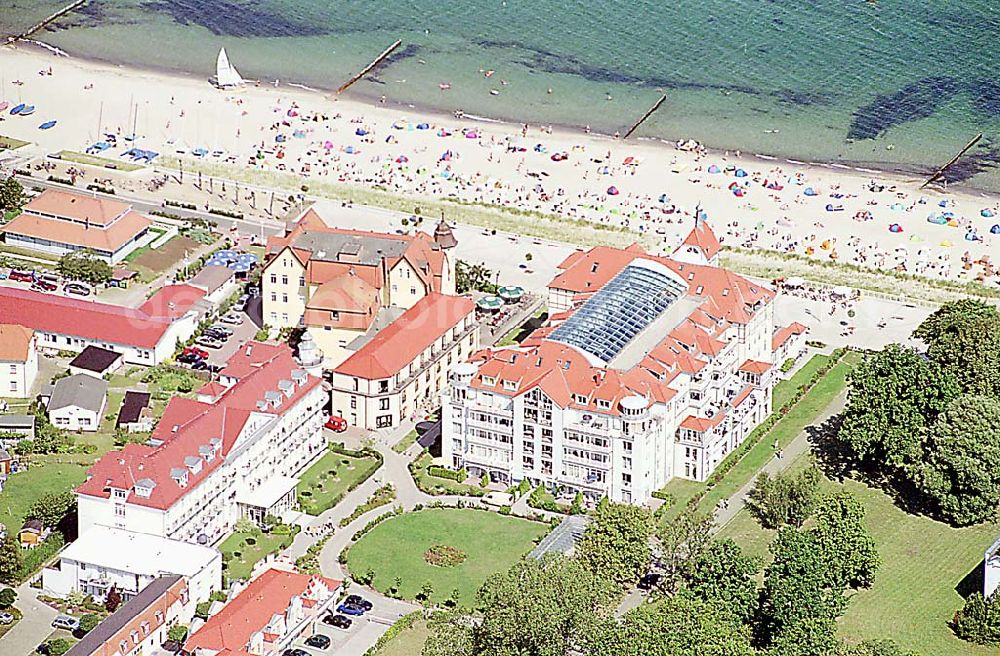 Aerial image Kühlungsborn / Mecklenburg Vorpommern - Kühlungsborn in Mecklenburg Vorpommern Hotelneubaukomplex Appartemnethaus Meeresblick Ostseeallee 45 18225 Ostseebad Kühlingsborn KONTAKT: Karin & Peter Kreye Kirchhofstr. 5A 212 55 Tostedt wochentags von 9:00 bis 16:00 Uhr Telefon: 040 358 99 14 Fax: 040 358 99 17 Mail: Pkreye@t-online.de ab 19:00 Uhr und am Wochenende Telefon: 04182 6822 Fax: 04182 291410 Mail: Pkreye@t-online.de