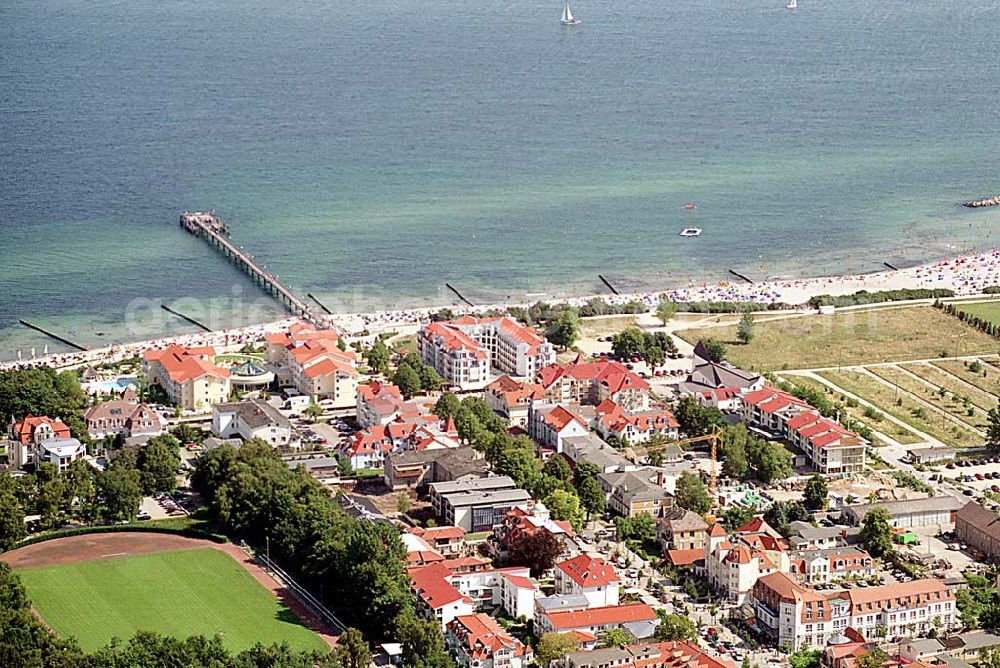 Kühlungsborn / Mecklenburg Vorpommern from the bird's eye view: Kühlungsborn in Mecklenburg Vorpommern Ostseehotel Kühlungsborn Zur Seebrücke 1 D-18225 Ostseebad Kühlungsborn Tel.: 03 82 93 / 415-0 Fax: 03 82 93 / 415-555 Dir. Wolfgang Lindemann