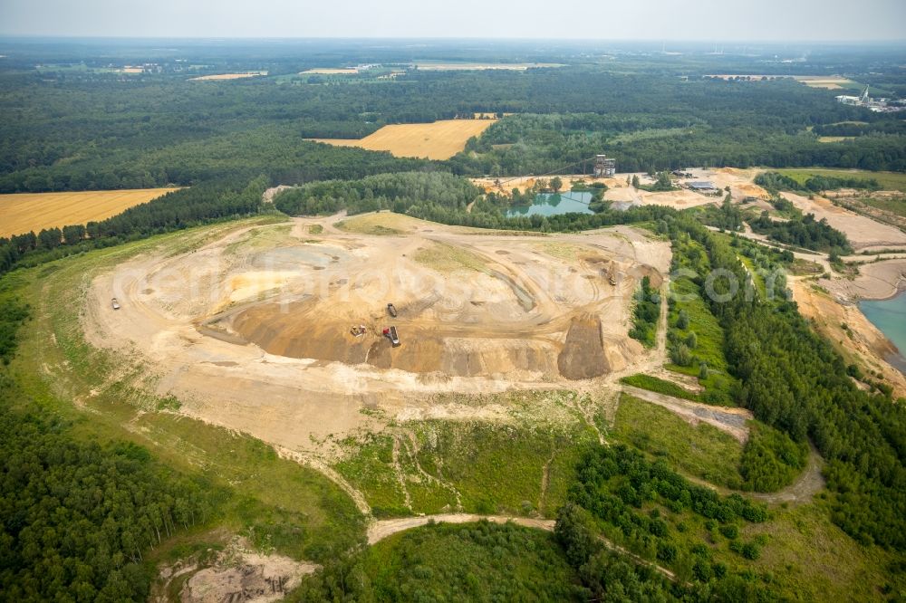 Bottrop from above - Site and tailings area of the gravel mining lake Kirchhellen in Bottrop in the state North Rhine-Westphalia