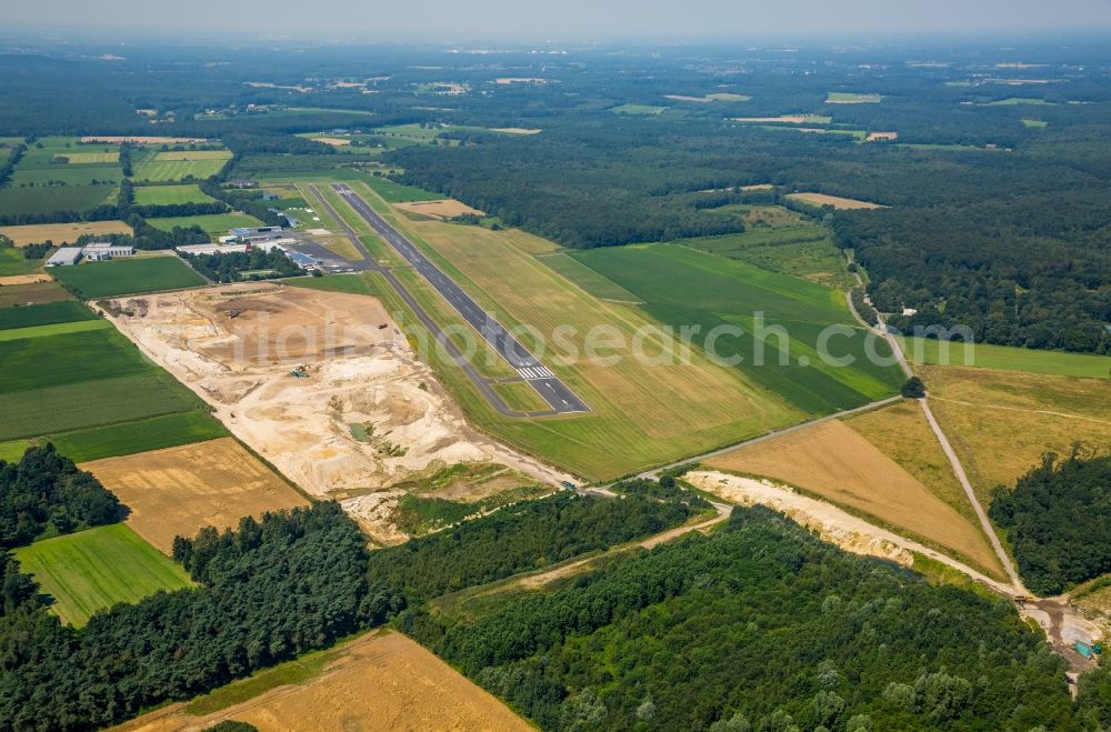 Aerial image Bottrop - Site and tailings area of the gravel mining airfield Schwarze Heide on destrict Kirchhellen in Bottrop in the state North Rhine-Westphalia