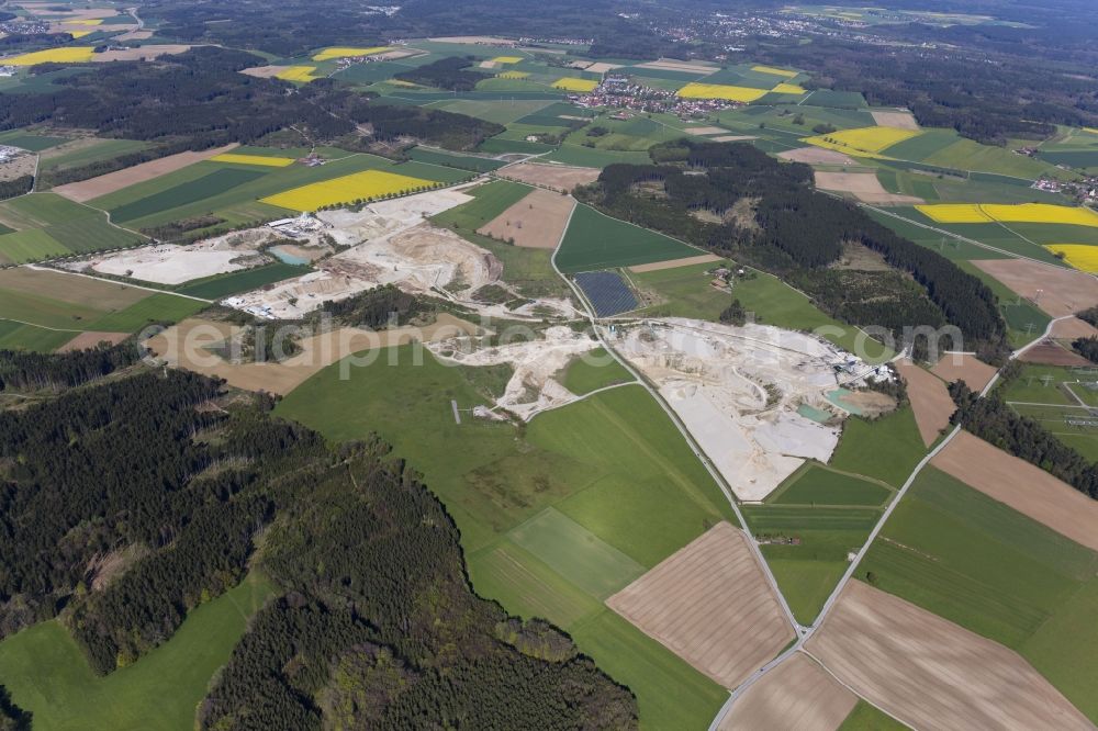 Aerial photograph Gauting - Site and tailings area of the gravel mining Kieswerk Unterbrunn Baldur Trinkl in Gauting in the state Bavaria, Germany