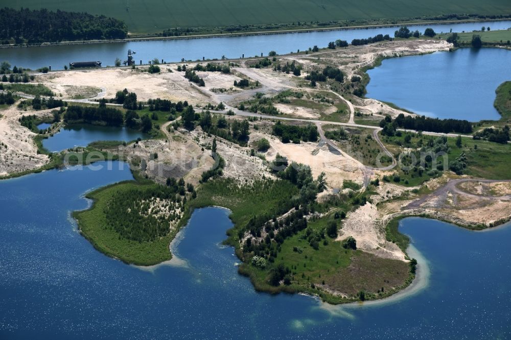 Aerial image Burg - Site and tailings area of the gravel mining of gravel quarry Niegripp between the Elbe-Havel channel and the Mittel lake in Burg in the state Saxony-Anhalt