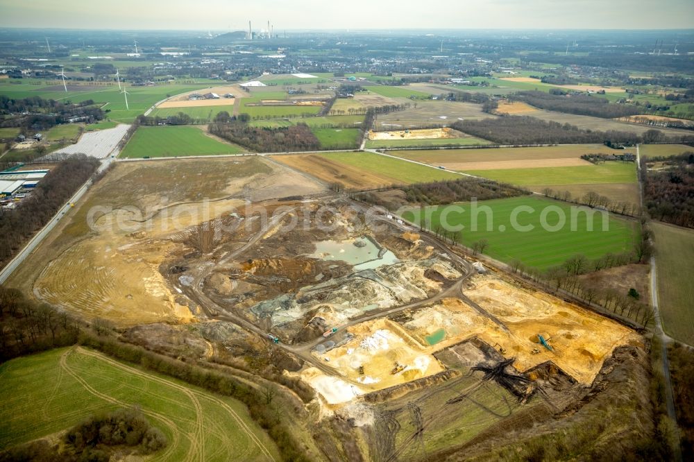 Bottrop from above - Site and tailings area of the gravel mining Kletterpoth Alter Postweg in Bottrop in the state North Rhine-Westphalia, Germany