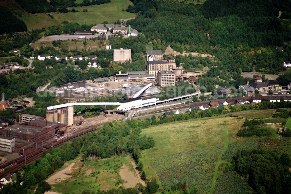 Lennestadt from above - Site and tailings area of the gravel mining in Lennestadt in the state North Rhine-Westphalia