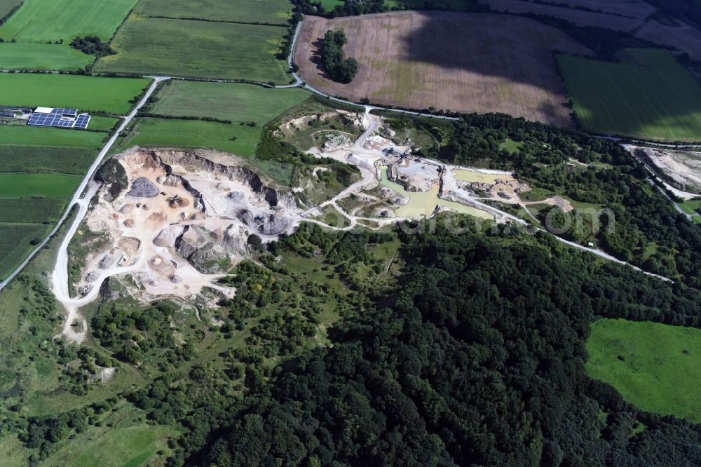 Oeversee from the bird's eye view: Site and tailings area of the gravel mining of the Gonde Clausen Kies- und Betonwerk Oeversee GmbH in Oeversee in the state Schleswig-Holstein