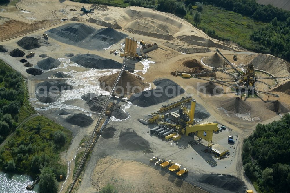 Aerial photograph Wedemark - Site and tailings area of the gravel mining in Wedemark in the state Lower Saxony