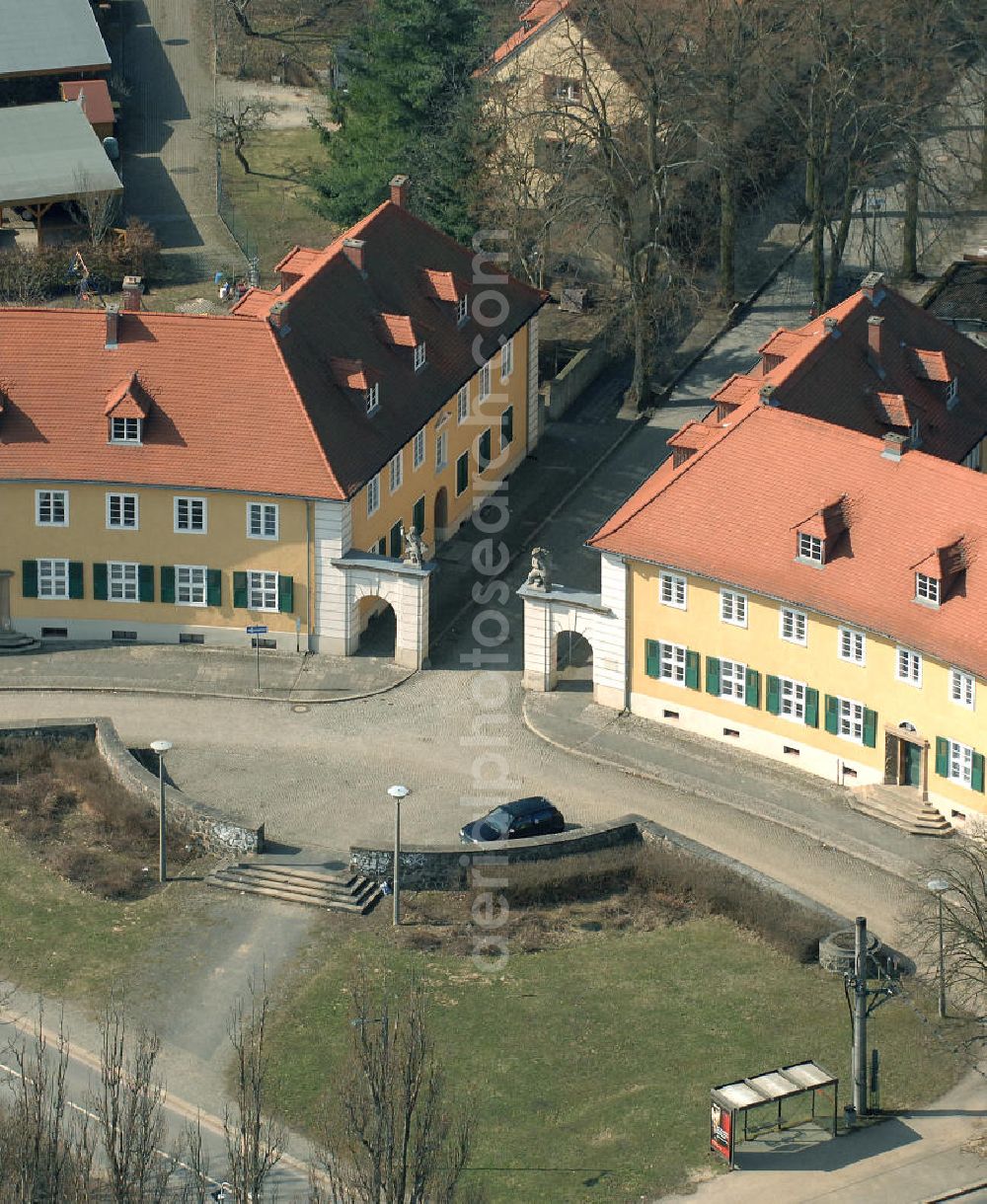 Frankfurt (Oder) from above - Blick auf die untere Ende der Wohnsiedlung Paulinenhof mit dem Kießlingplatz als Zugang. Die Siedlung wurde vom Oberbaurat der Reichsbahndirektion Köln, Martin Kießling, konzipiert und entstand in den Jahren 1922-1925. View of the upper end of the housing development Paulinenhof with the Kiesslingplatz as entrance. The settlement was designed by the town planner of the railroad administration Cologne Martin Kießling and was built in the years 1922-1925.