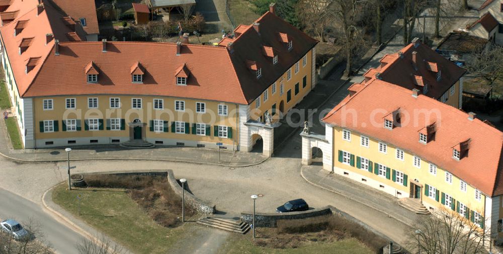 Frankfurt (Oder) from the bird's eye view: Blick auf die untere Ende der Wohnsiedlung Paulinenhof mit dem Kießlingplatz als Zugang. Die Siedlung wurde vom Oberbaurat der Reichsbahndirektion Köln, Martin Kießling, konzipiert und entstand in den Jahren 1922-1925. View of the upper end of the housing development Paulinenhof with the Kiesslingplatz as entrance. The settlement was designed by the town planner of the railroad administration Cologne Martin Kießling and was built in the years 1922-1925.