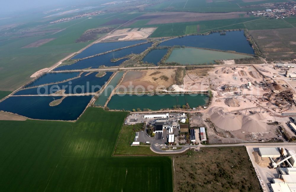 Aerial image Kühnhausen - Gravel and building materials factory of Kimm Baustoffwerke KG at Kühnhausen state of Thuringia