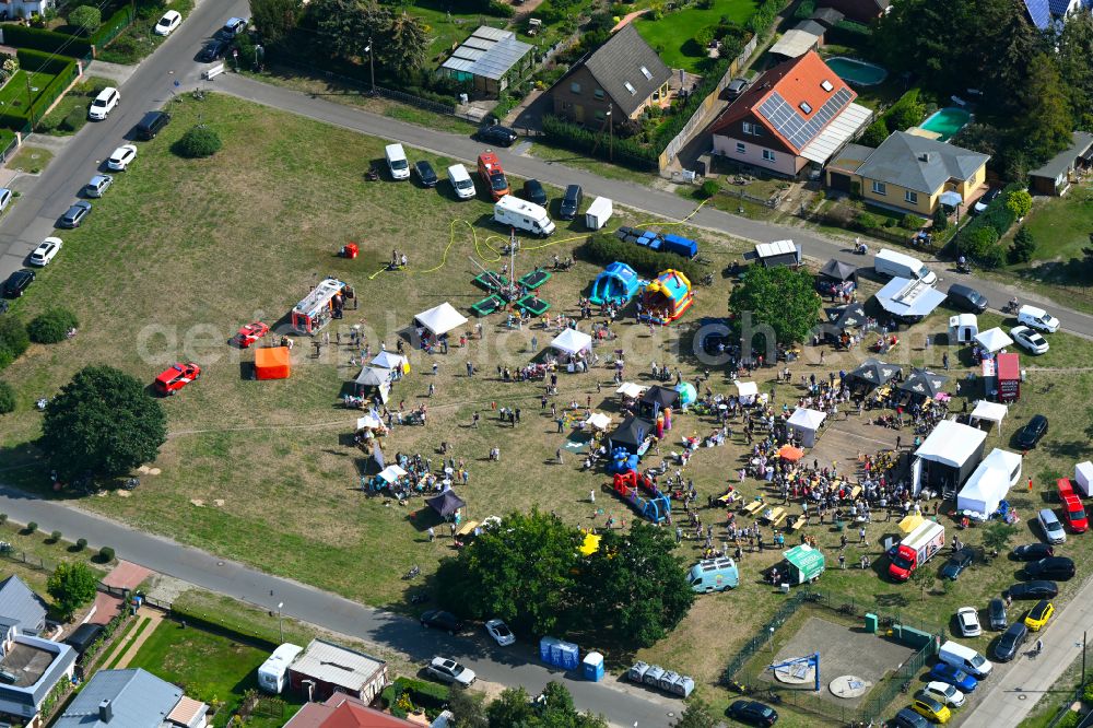 Berlin from above - Grounds and participation in the children's and family festival - folk festival on the fairground at Durlacher Platz in Berlin, Germany