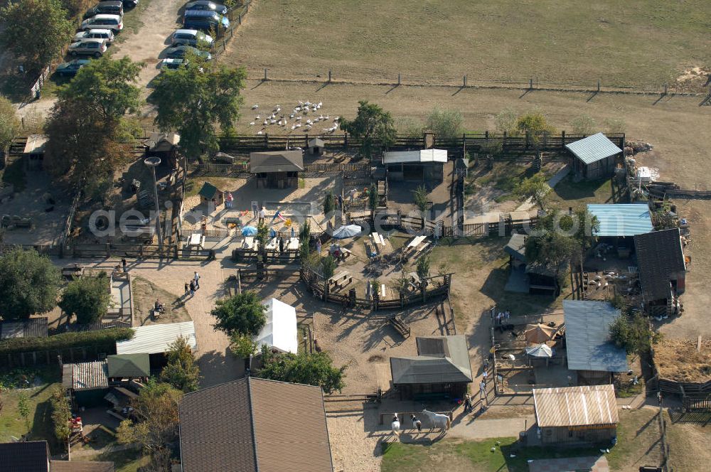 Aerial image Ribbeck - Blick auf den Kinderbauernhof Marienhof an der Marienhofstraße in Ribbeck