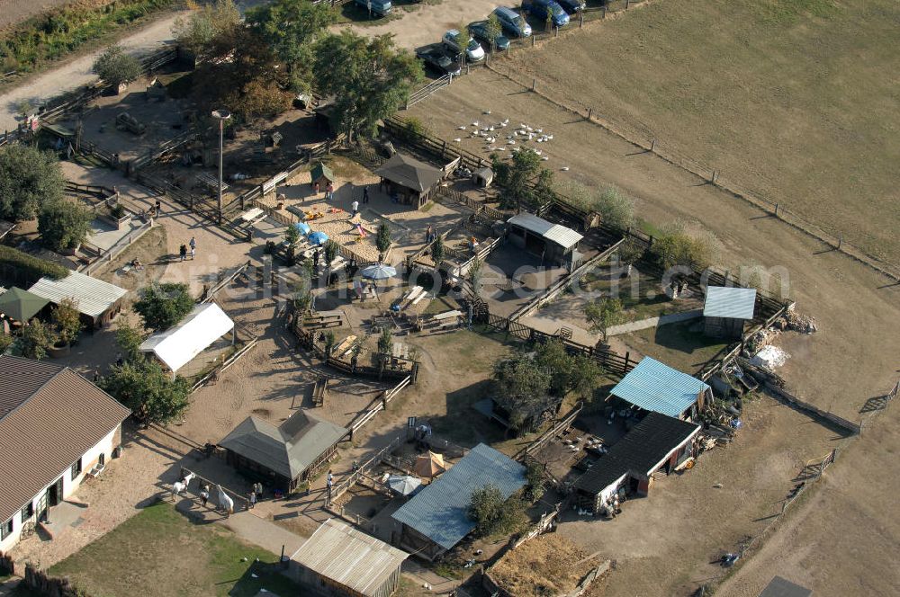 Ribbeck from above - Blick auf den Kinderbauernhof Marienhof an der Marienhofstraße in Ribbeck