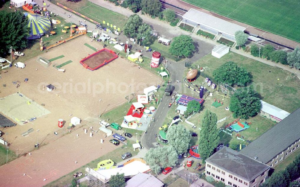 Aerial photograph Berlin-Hohenschönhausen - Kinderfest im Sportforum in Berlin-Hohenschönhausen.